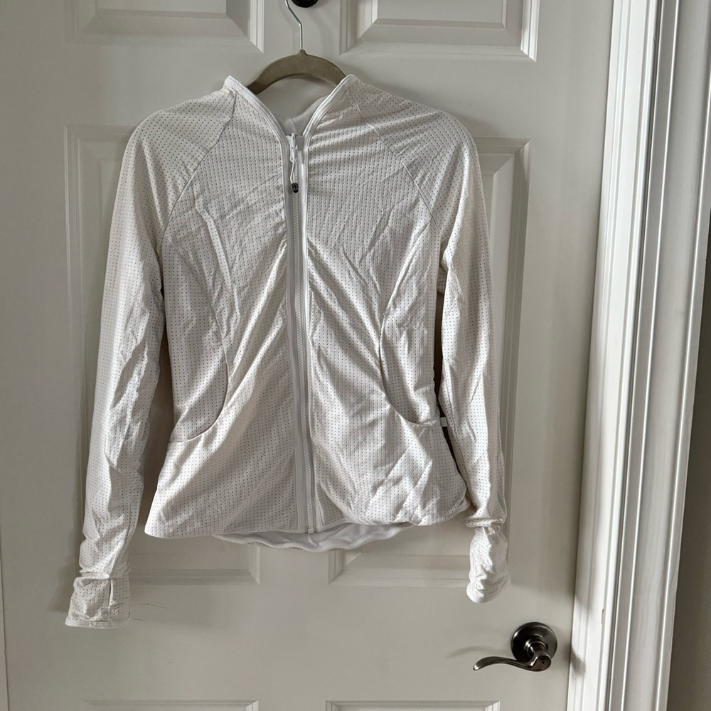 Lululemon Find Your Bliss white reversible jacket